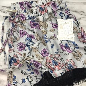 Beautiful floral shorts with lace trim